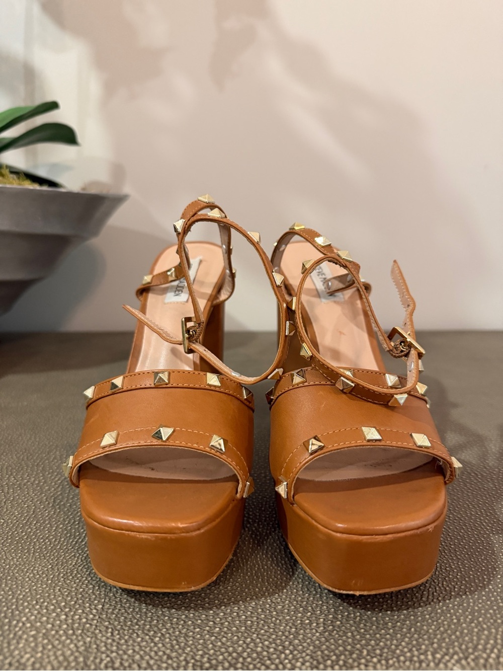 Steve Madden Tan Studded Block Heel Sandals